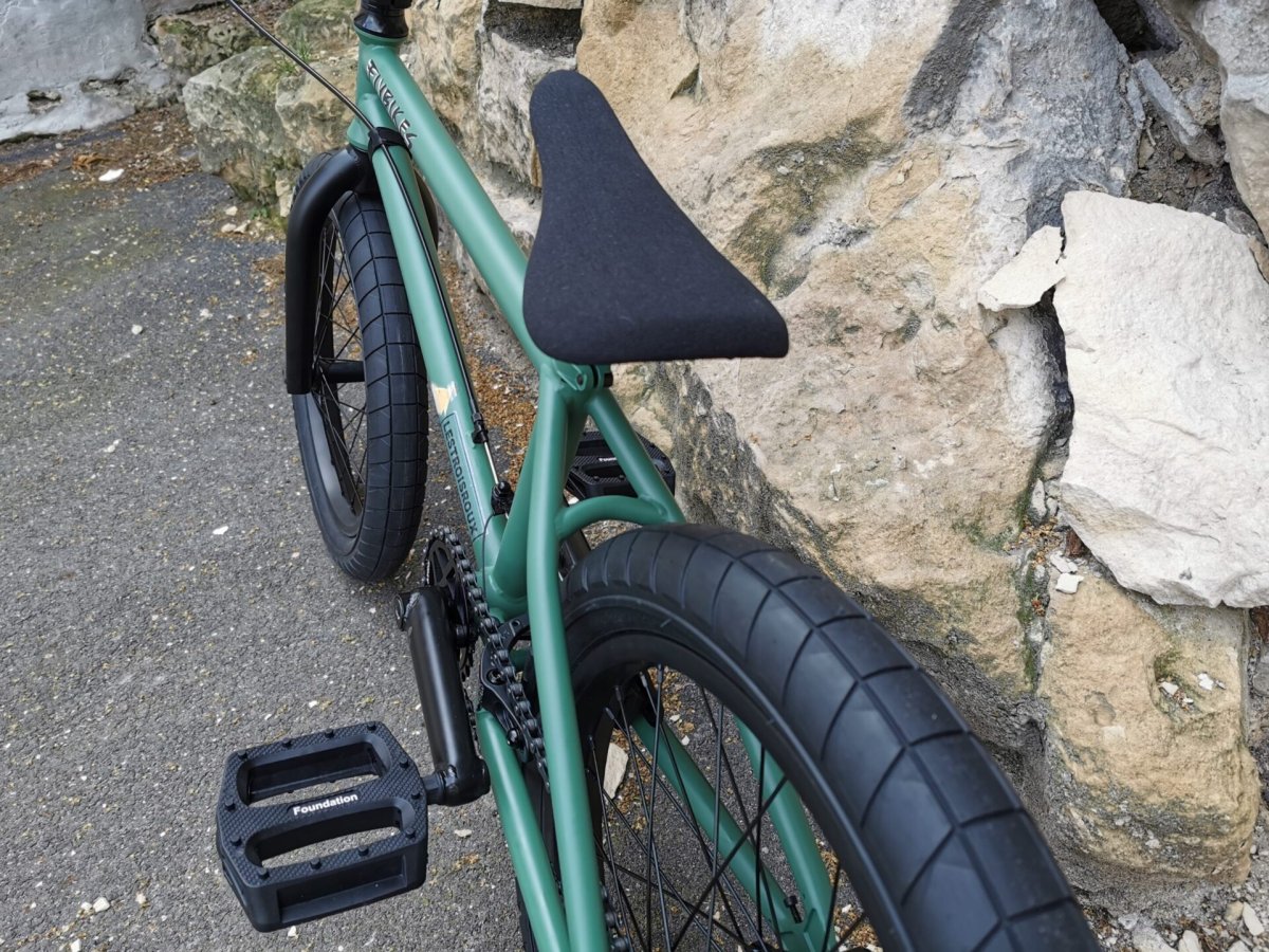 BMX FLYBIKES x TREBOL Sierra Flat Forest Green 18″ K7 LHD – Image 4